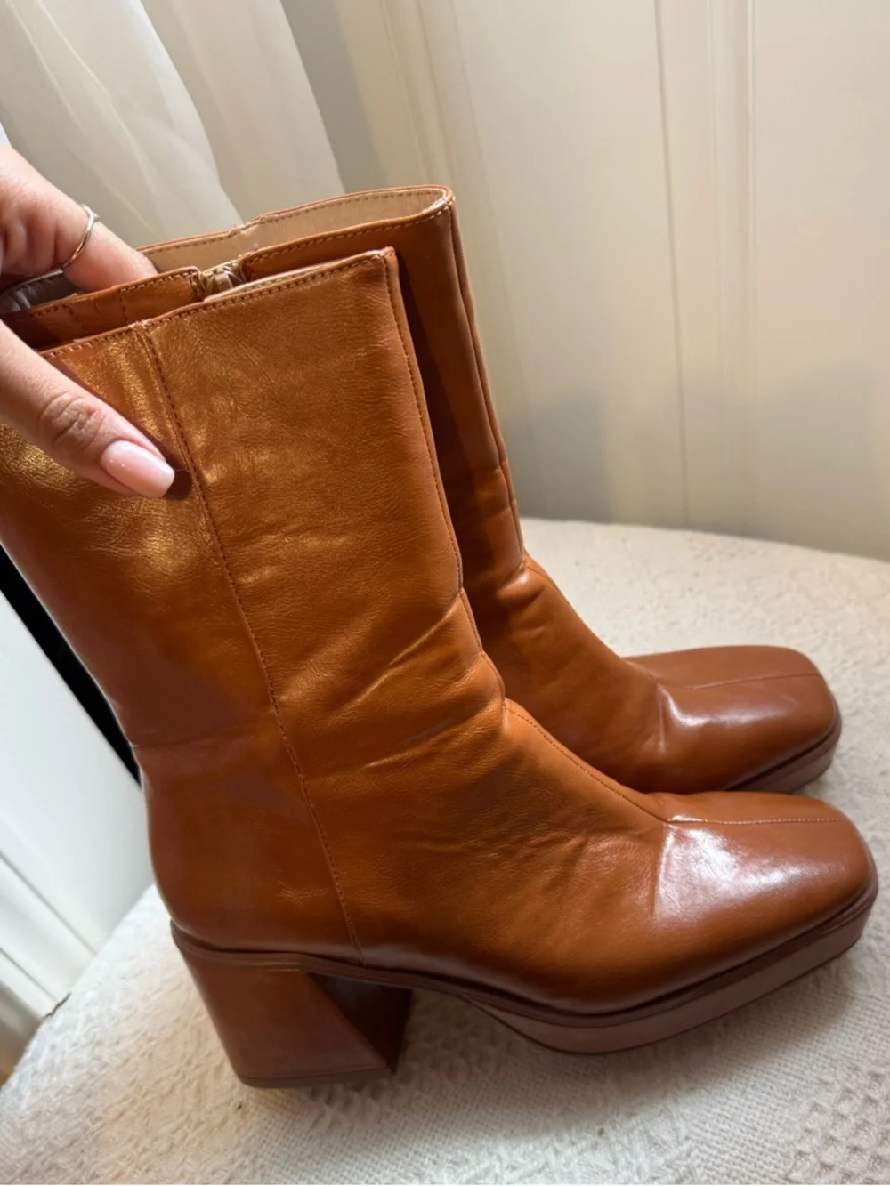 Urban Outfitter Chestnut Platform Boots - Picture 2 of 8